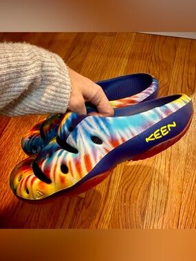 KEEN Yogui Arts Tie-Dye Slip-On Clogs - 
Multicolor - W9 | M7 - NWOT